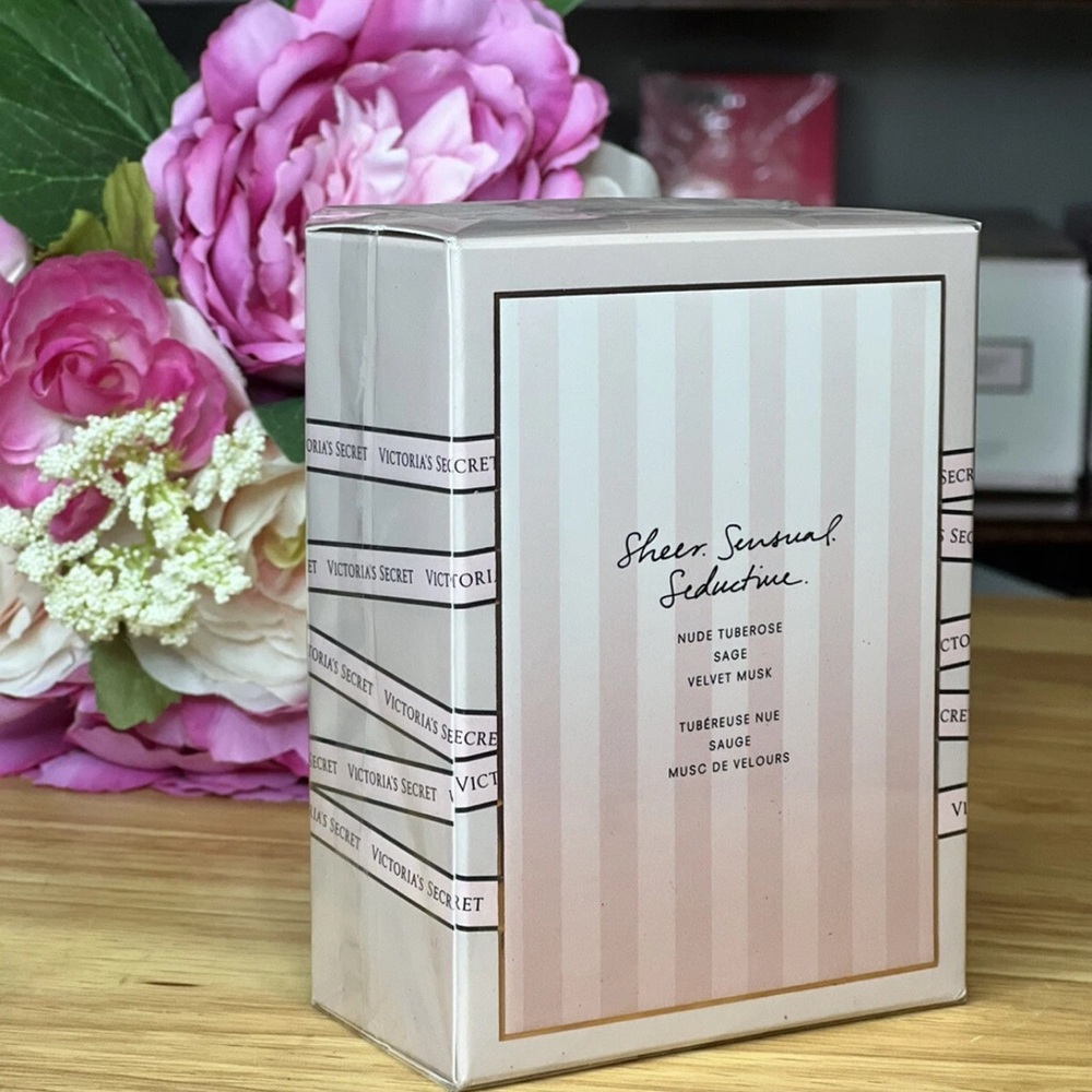 Victoria's Secret Sheer Summer Seduction Perfume Box - Pink and White